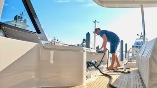 Dream job as CREW MEMBER on private yacht in Miami