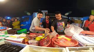 Taiwan Seafood Auction -The selling price is too low, the boss regrets it