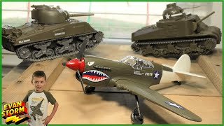 Exploring What's Inside Mystery Military Box #2 Surprise Tanks \u0026 Airplanes