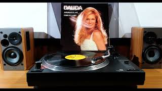 Dalida - Femme est la nuit
