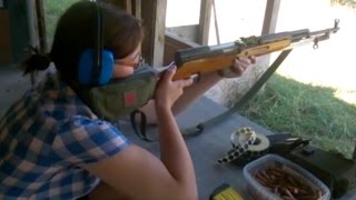 SKS Simonov shooting (HD)