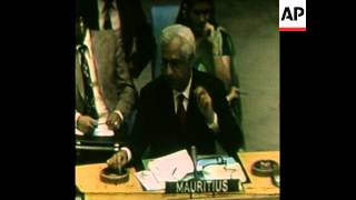 SYND 1 11 77 ANDREW YOUNG ADDRESSES A UN SECURITY COUNCIL MEETING