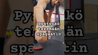 Pystynkö tekemään spagaatin 🤔? #spagaatti #akrobatia #shorts