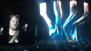 Ed Sheeran - Shape of you - Live from Paris 2018 (Divide Tour)