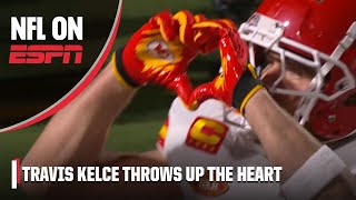 Travis Kelce throws up heart after TD 🫶 Taylor Swift & Jason Kelce LOVE IT | NFL on ESPN