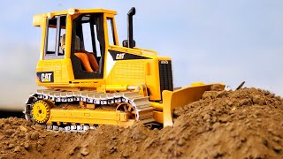 CAT D5G LGP Dozer Grading Dirt Road