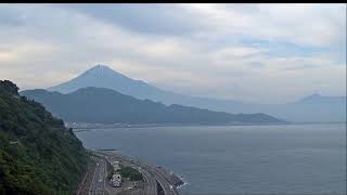 静岡県薩埵峠 から富士山を望む