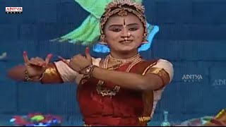 Classical Dance Performance 3 @ Mukunda Audio Launch - Varun Tej, Pooja Hegde