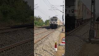 kalyan wap7 hauled to bhuvaneshwar mumbai csmt konark express#kalyan #wap7 #bhuvaneshwar #mumbai