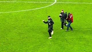 LIVERPOOL FANS SING ONE KISS TO PLAYERS AND JURGEN KLOPP! | Liverpool 4-2 Newcastle