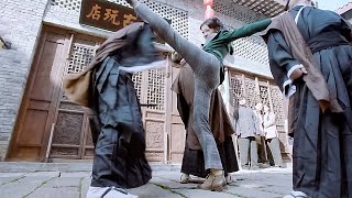 Japanese samurai harassing Chinese beauties, not knowing that beauties are kung fu masters