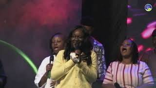 ADERONKE BELLO MINISTRATION AT THE RADIATING CHURCH CROSSOVER SERVICE