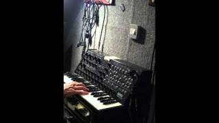 Music Production course synthesiser lesson 1 at The Recording Workshop UK