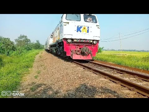 Sapaan Dari Pak Asisten Masinis Ramah Ekapurnamanurd ёяшо Youtube