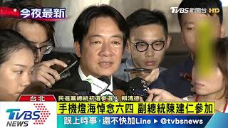 擠滿六個足球場　港18萬人燭光紀念六四