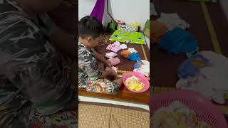 🌺🍀BROTHER 2 HELPED PARENTS WITH CLEANING FOR BAP_I LOVE YOU🍀🌺