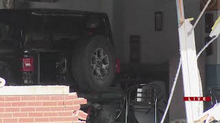 Car crashes into Hinsdale sub shop