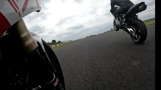 Ducati 1199 vs Crighton CR700w around Donington 2024