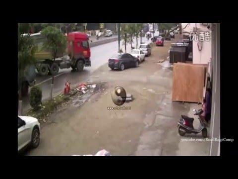 Car Crash Real Video Caught On Security Camera | Crazy Car Crash ...