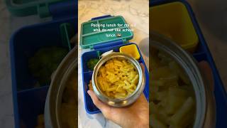 Packing school lunch for my kid with me #short #fypシ゚viral #lunchboxideas #macandcheese