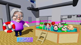 LA ABUELA BETTY DE LA GUARDERÍA CUIDA A TODOS LOS NIÑOS EN LA PISCINA! #roblox #obby