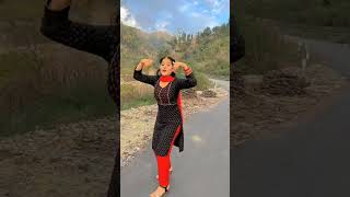 Bhena mangtu ...#newgarhwalisong#newgarhwalivideo#youtubeshort#viral#tranding#himanikala