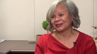 Charlotte voters react after mayor announces early resignation