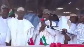 Hilarious: See How Top PDP Members Fell On Stage During Campaign Rally