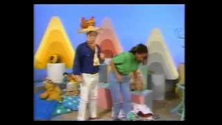 Play School - Trish and John - Wiggerly Woo