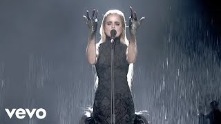 Paloma Faith - Only Love Can Hurt Like This (Live at The BRIT Awards, 2015)