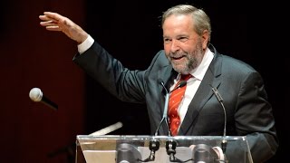 Mulcair, out! NDP Leader literally drops the mic