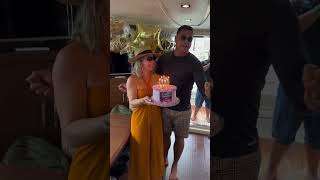 Xanddy comemora  aniversário de 45 anos com Carla Perez, amigos e Família 👏🏼🌟✨🎂