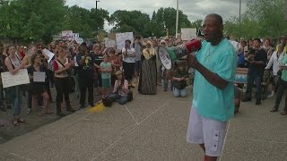 Castile Supporters Rally At St. Anthony Police Department