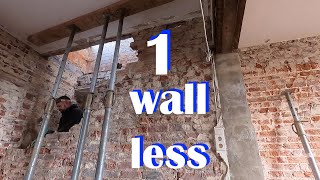 Bye-bye crumbling wall! / DANGEROUS removal of OLD oak staircase