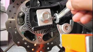 Benelli Chain Tight Ghar pe Kaise Kare. How To Tight Benelli Chain At Home. Benelli 300 Chain Tight.