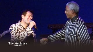 Nelson Mandela Joins Johnny Clegg Live On Stage | Asimbonanga | Frankfurt, 1999