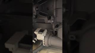 Zanussi xxl Lindo 300 water pump location ( no Filter)