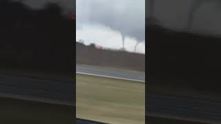 Two tornadoes merge into one near Williamstown, Ohio