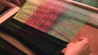 How to weave neat edges on the rigid heddle loom