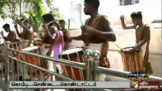 ADMK workers use Chenda Melam to cheer Jayalalithaa's swearing-in ceremony