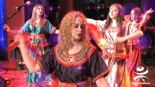 La troupe de danse Kabyle de Montréal Tafsut au gala de Djafar Ait Menguellet