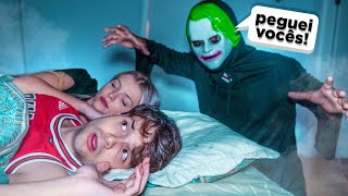 O CORINGA invadiu minha casa de madrugada ENQUANTO EU DORMIA! (muito assustador)