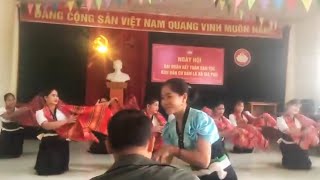 múa nhân dịp tổ chức ngày Đại Đoàn Kết toàn dân .