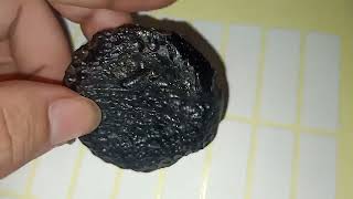 និលអាចម៍ផ្កាយ, Natural Tektite