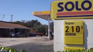Deputies Search for Suspect After Man Stabbed in Pompano Beach