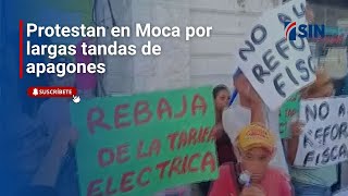 Protestan en Moca por largas tandas de apagones