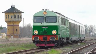 Lokomotywy SU46-029 i SU46-031 na podsyle wagonów osobowych