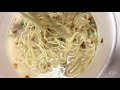 日清食品カップ麺、鹿児島ラーメンくろいわ天文館本店の揚げネギ豚骨を食べてみた。