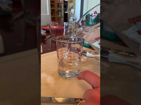 How much is 52 oz of water in cups?