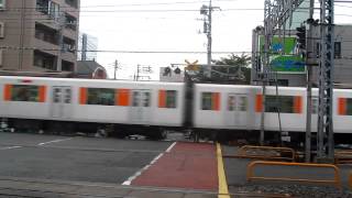 2012/10/14　東武50050系　北千住駅付近の大踏切で撮影